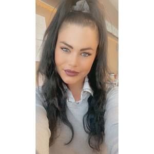 Meet your Posher, Emilie